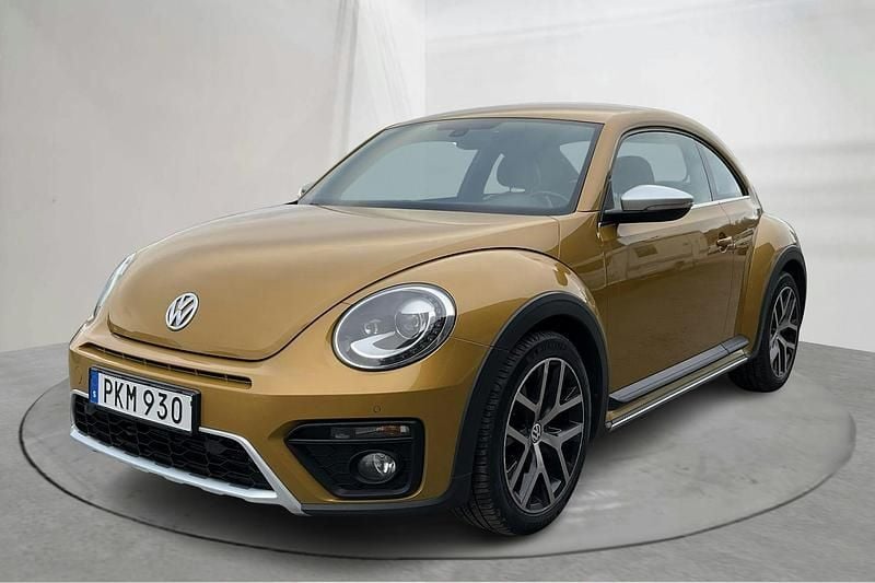 Begagnad VW Beetle Dune 150 HK (110 kW) 2017 Gul Halvkombi