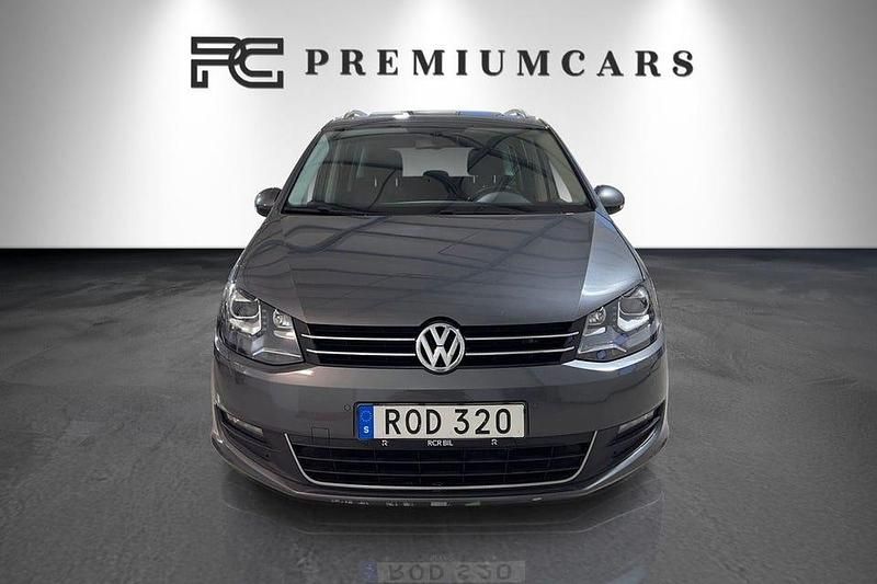 Begagnad VW Sharan 140 HK (102 kW) 2015 Grå Minibuss