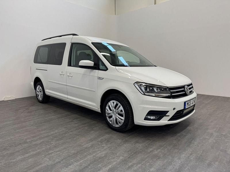 Vit Begagnad 2019 VW Caddy Maxi Life Life Minibuss | 319 000 kr (Marknadspris) - Bild 1/4