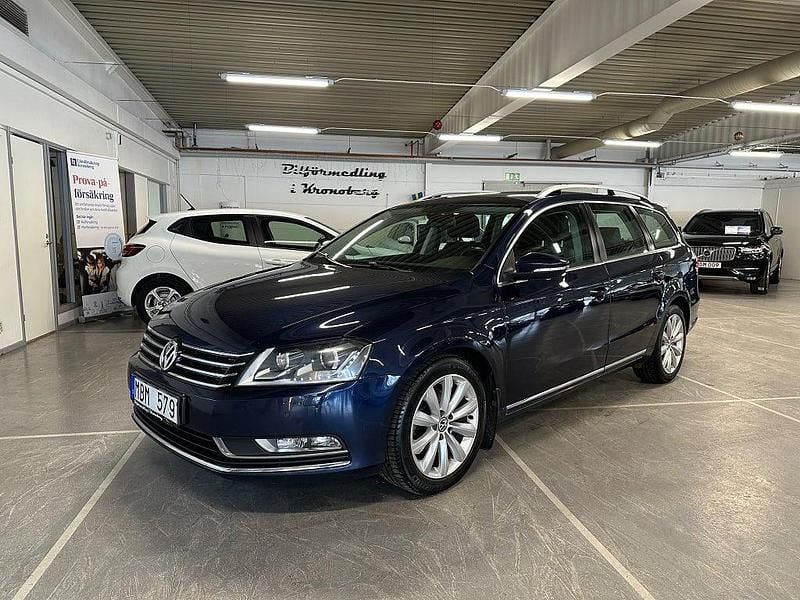 Begagnad VW Passat 140 HK (102 kW) 2011 Blå Kombi
