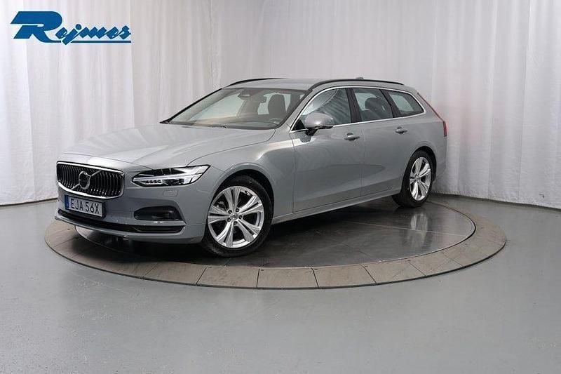 Grå Begagnad 2024 Volvo V90 Core Kombi | 369 900 kr (Superpris) - Bild 1/4