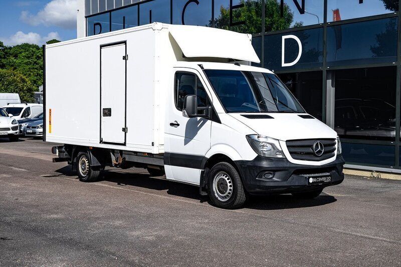 Vit Begagnad 2015 Mercedes Sprinter Van | 299 900 kr - Bild 1/4