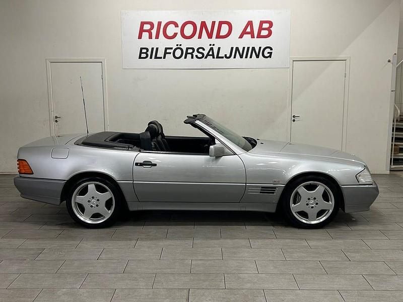 Begagnad Mercedes SL320 231 HK (169 kW) 1993 Silver Cab