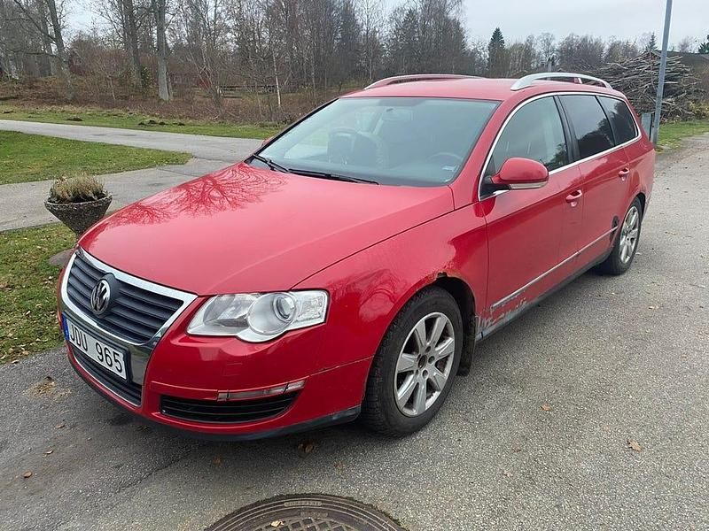 Begagnad VW Passat 140 HK (102 kW) 2009 Tornado red Kombi