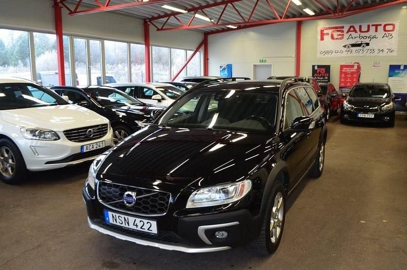Svart Begagnad 2016 Volvo XC70 Momentum Kombi | 134 900 kr (Bra pris) - Bild 1/4