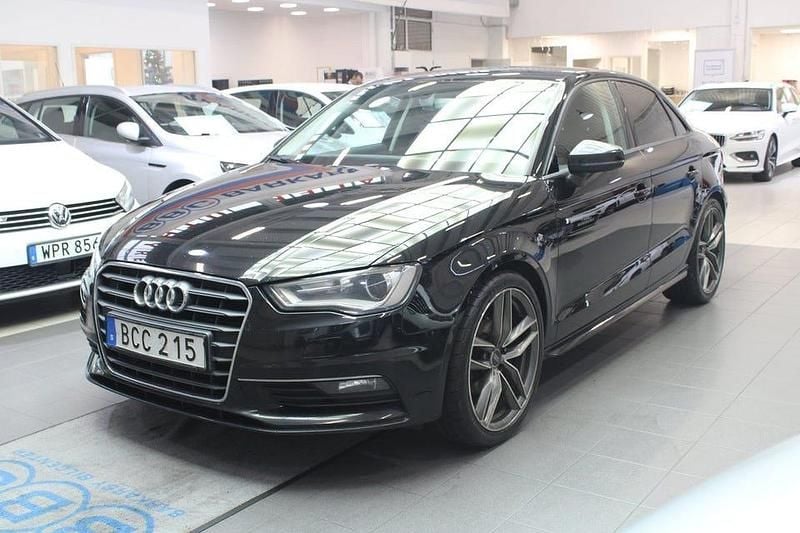 Svart Begagnad 2016 Audi A3 Ambition Sedan | 134 900 kr (Bra pris) - Bild 1/4