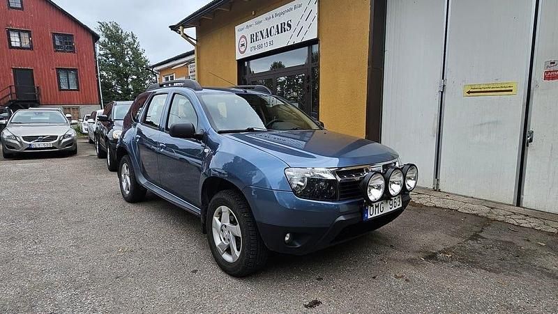Blå Begagnad 2011 Dacia Duster SUV | 59 900 kr (Marknadspris) - Bild 1/4