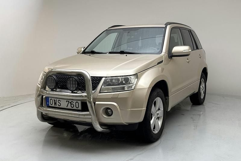 Brun Begagnad 2010 Suzuki Grand Vitara SUV | 52 000 kr - Bild 1/4