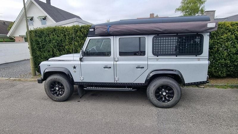 Begagnad Land Rover Defender 122 HK (89 kW) 2011 Silver SUV