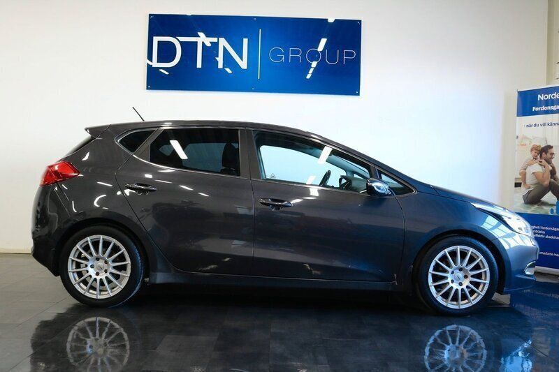 Begagnad 2014 Kia Ceed Comfort Halvkombi | 84 500 kr (Marknadspris) - Bild 1/4