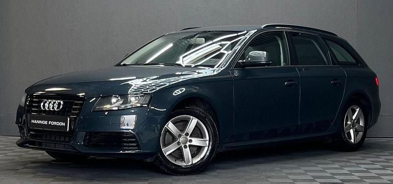 Grå Begagnad 2009 Audi A4 Sport Kombi | 69 900 kr (Marknadspris) - Bild 1/4