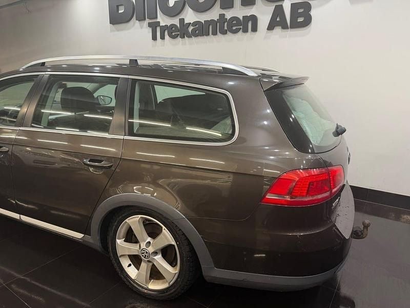 Begagnad VW Passat Alltrack 177 HK (130 kW) 2013 Mörkbrun Kombi