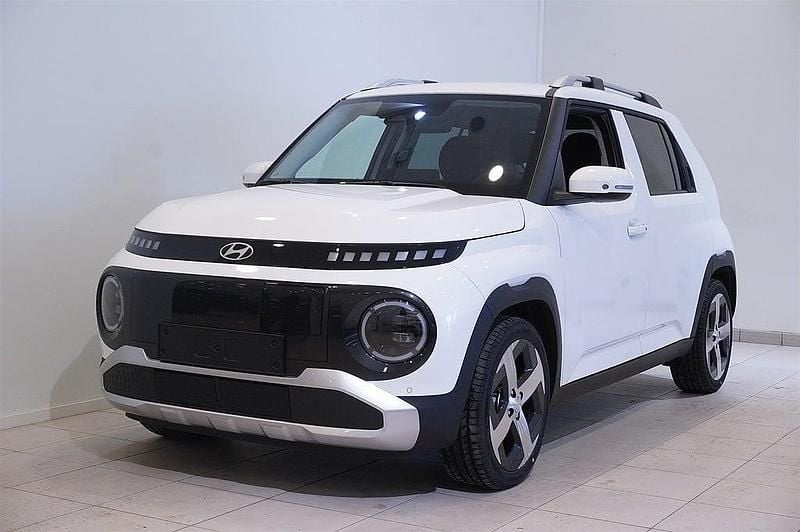 Atlas white Begagnad 2024 Hyundai Inster Advanced Halvkombi | 356 800 kr - Bild 1/4