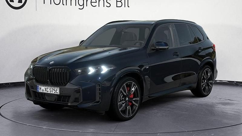 Svart Begagnad 2025 BMW X5 Efficient Dynamics SUV | 1 099 500 kr (Marknadspris) - Bild 1/4