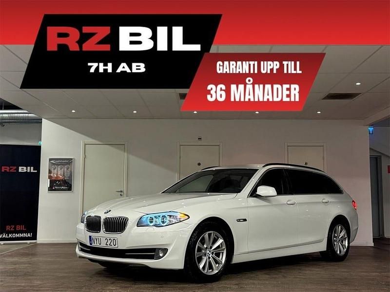 Vit Begagnad 2012 BMW 520 M Sport Kombi | 134 900 kr (Marknadspris) - Bild 1/3