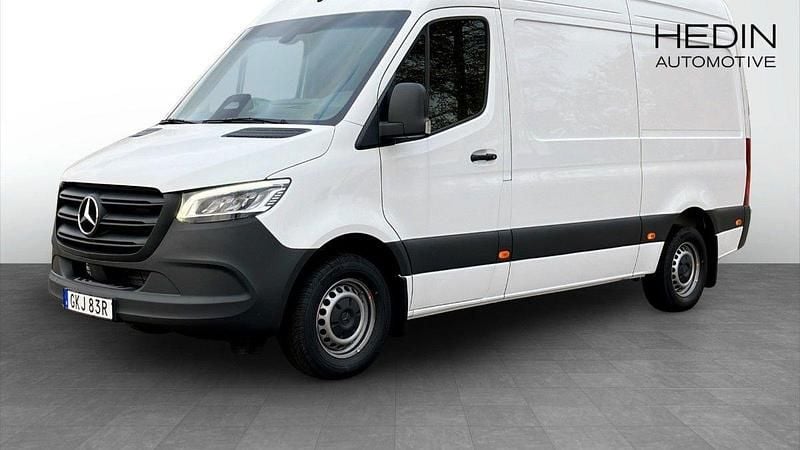 Vit (white) Begagnad 2024 Mercedes Sprinter Van | 599 875 kr (Dyr) - Bild 1/4