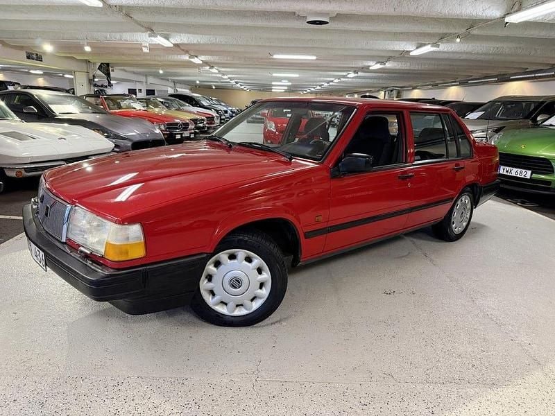 Röd Begagnad 1993 Volvo 940 Sedan | 89 900 kr - Bild 1/4