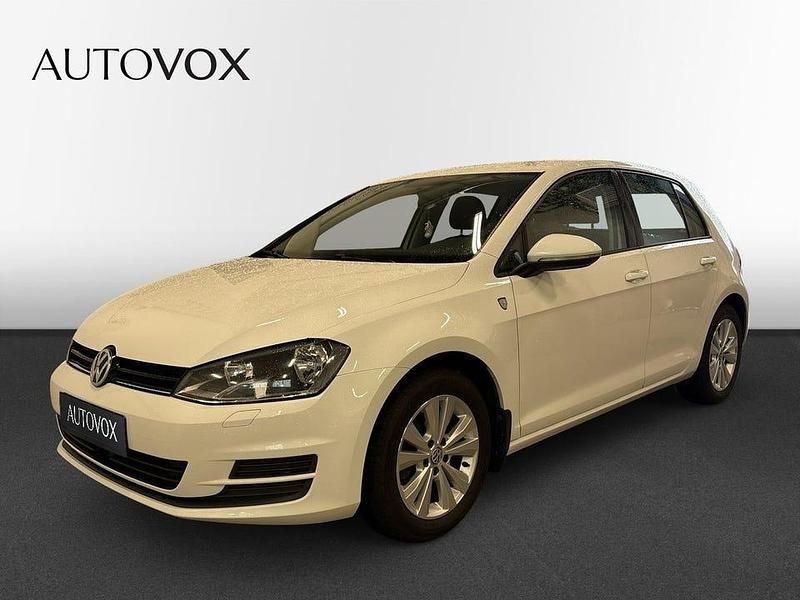 Vit Begagnad 2014 VW Golf VII Halvkombi | 132 900 kr (Marknadspris) - Bild 1/4