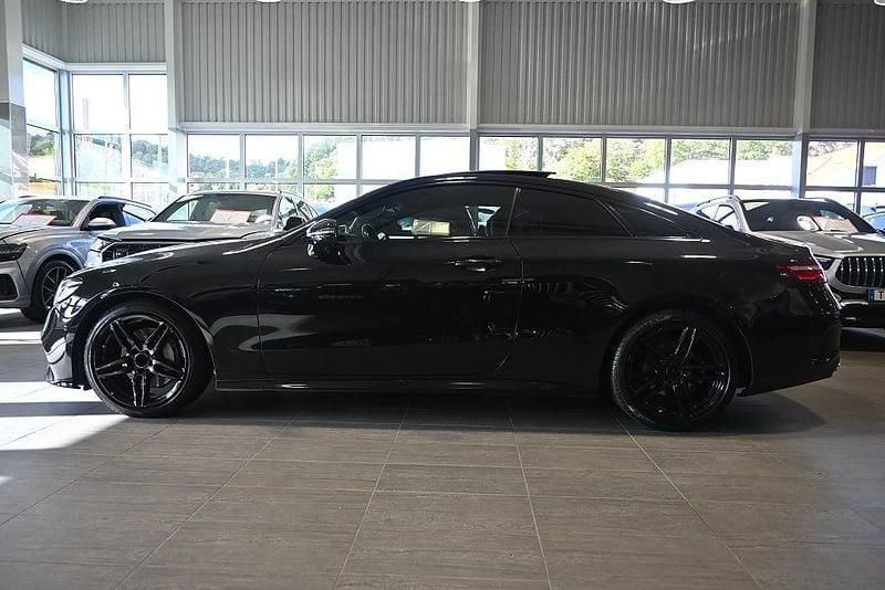 Begagnad Mercedes E220 AMG 194 HK (142 kW) 2019 Svart Sportkupé