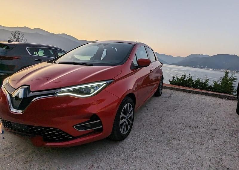 Begagnad 2020 Renault Zoe Halvkombi | 159 000 kr (Marknadspris) - Bild 1/4