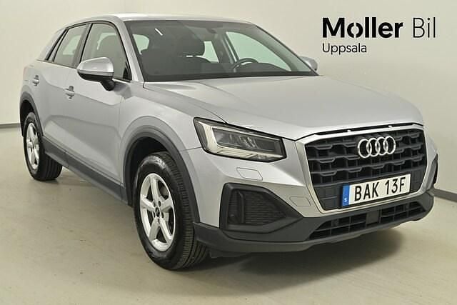 Silver (florettsilver metallic) Begagnad 2022 Audi Q2 Proline SUV | 209 900 kr (Marknadspris) - Bild 1/4