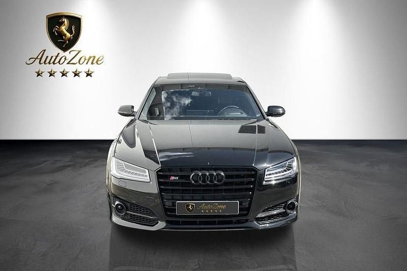 Begagnad Audi S8 plus Comfort 606 HK (445 kW) 2017 Svart Sedan