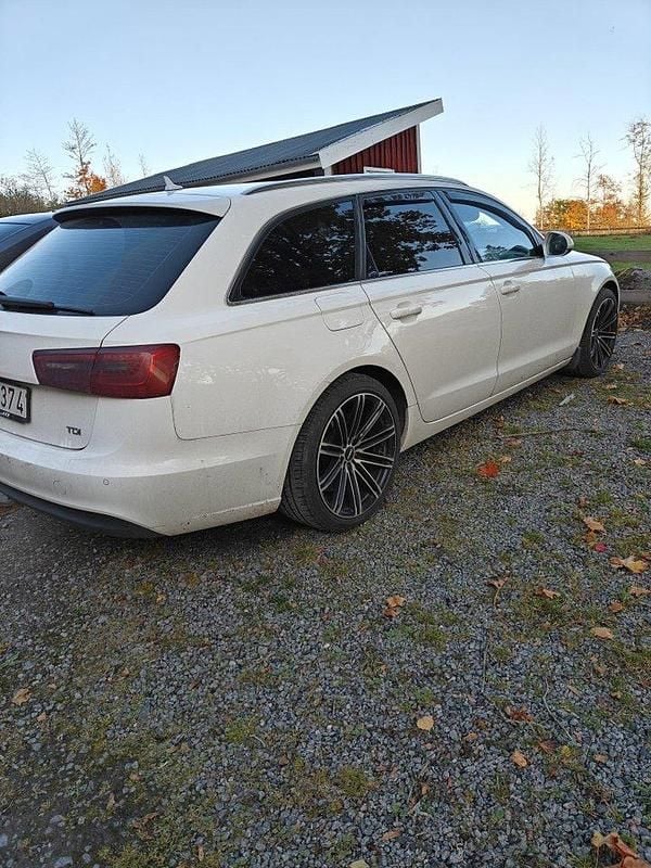 Vit Begagnad 2014 Audi A6 Proline Kombi | 75 000 kr (Bra pris) - Bild 1/4