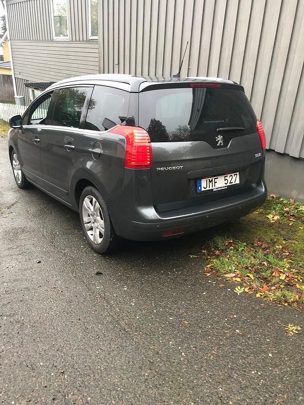 Begagnad 2012 Peugeot 5008 Minibuss | 44 500 kr - Bild 1/4