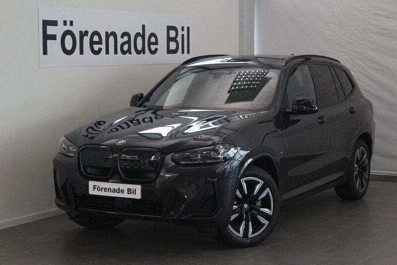 Begagnad 2024 BMW iX3 M Sport SUV | 599 000 kr (Bra pris) - Bild 1/4