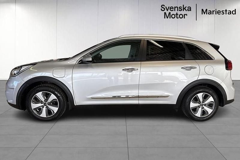 Begagnad Kia Niro Advance 143 HK (105 kW) 2018 Grå SUV
