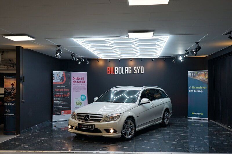 Vit Begagnad 2008 Mercedes C200 AMG Kombi | 69 900 kr (Marknadspris) - Bild 1/4
