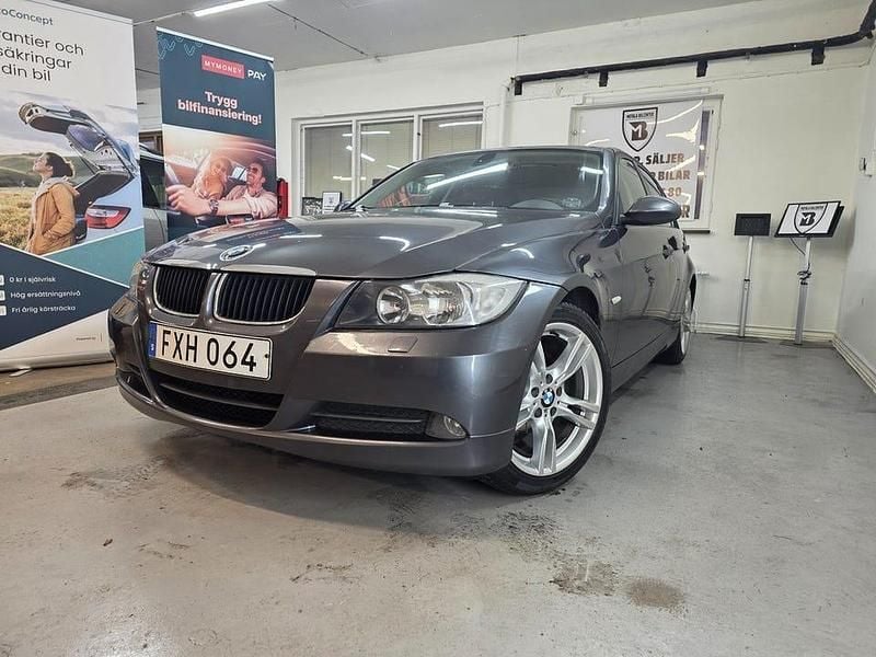 Begagnad BMW 320 Advantage 170 HK (125 kW) 2007 Grå Sedan