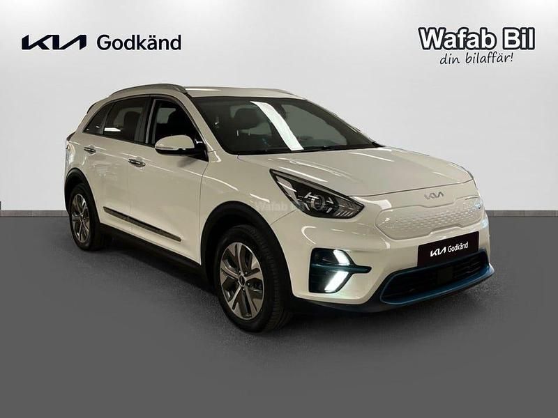 Begagnad Kia e-Niro Advance 150 kW (204 HK) 2021 Vit (clear white ) SUV
