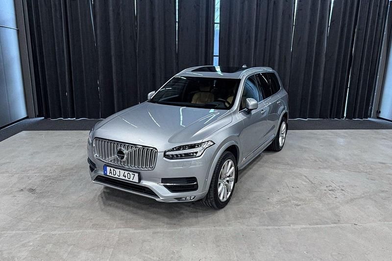 Silver Begagnad 2016 Volvo XC90 Inscription SUV | 379 900 kr (Marknadspris) - Bild 1/4