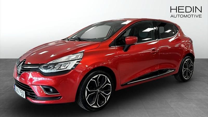 Röd (red) Begagnad 2017 Renault Clio IV Halvkombi | 104 900 kr (Marknadspris) - Bild 1/4