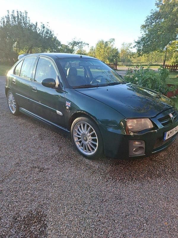 Grön Begagnad 2005 MG ZR Halvkombi | 25 000 kr - Bild 1/4