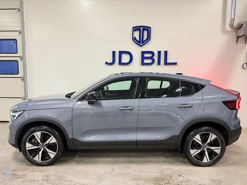 Begagnad Volvo C40 Core 169 kW (231 HK) 2022 Grå SUV