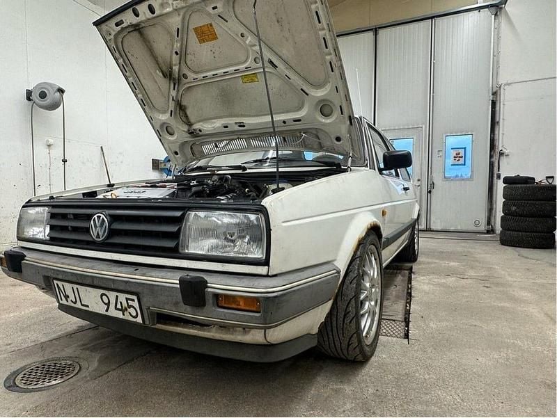 Begagnad 1988 VW Jetta Sportkupé | 73 000 kr - Bild 1/4