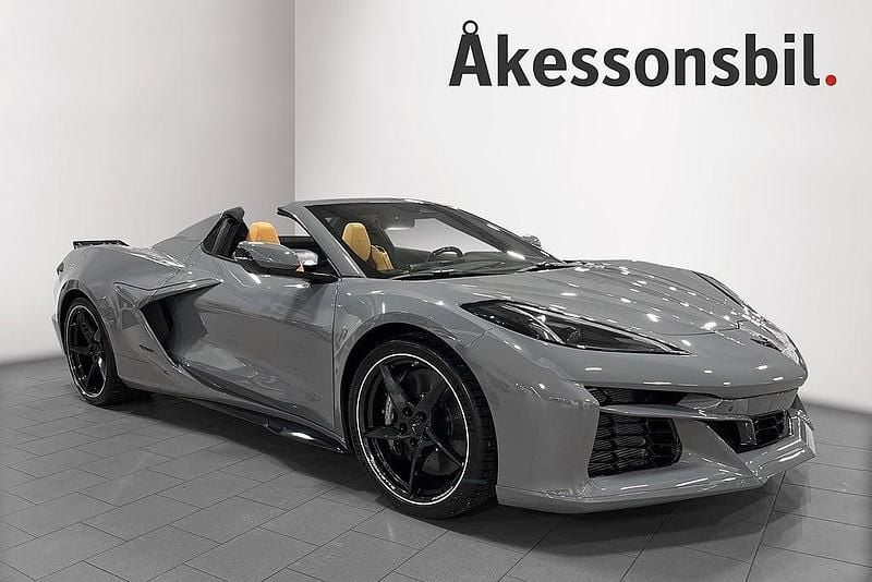 Begagnad Chevrolet Corvette E-Ray 482 HK (354 kW) 2024 Grå Cab