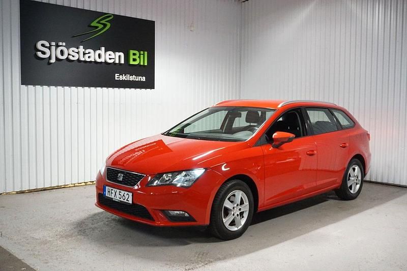 Röd Begagnad 2014 Seat Leon ST Style Kombi | 84 900 kr (Marknadspris) - Bild 1/4