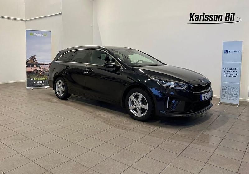 Svart Begagnad 2019 Kia Ceed Sportswagon GT-Line Kombi | 174 900 kr (Marknadspris) - Bild 1/4