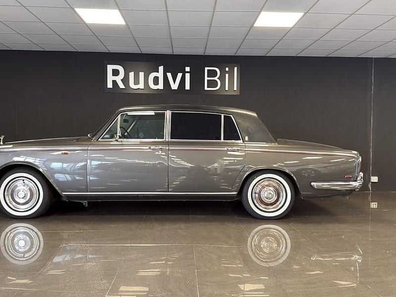 Begagnad Rolls Royce Silver Shadow 200 HK (147 kW) 1970 Grå Sedan