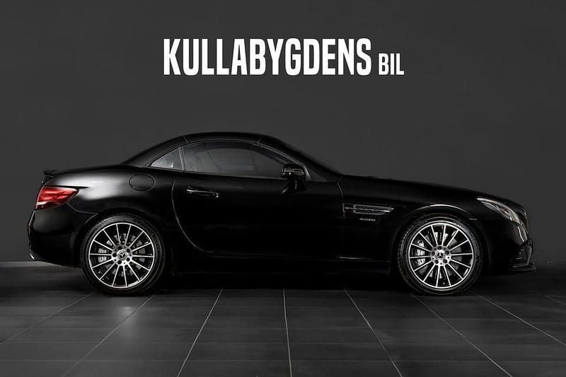 Begagnad Mercedes SLC43 AMG AMG 367 HK (269 kW) 2017 Svart Sportkupé