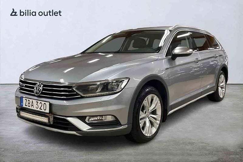 Silver Begagnad 2018 VW Passat Alltrack Kombi | 189 900 kr (Marknadspris) - Bild 1/1