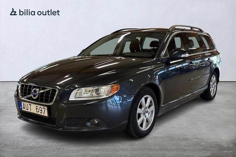 Grå Begagnad 2010 Volvo V70 Kombi | 59 900 kr (Bra pris) - Bild 1/4