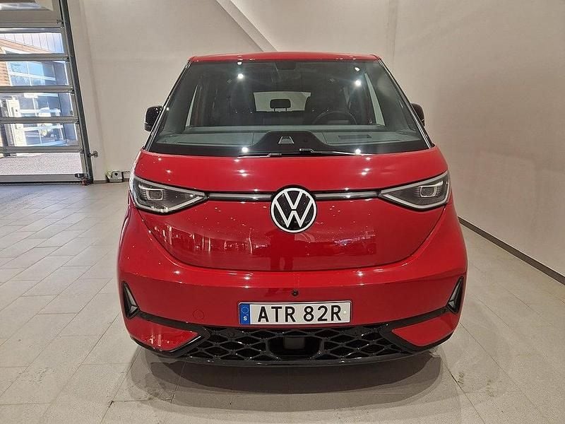 Begagnad VW ID. Buzz GTX 250 kW (340 HK) 2025 Röd Minibuss