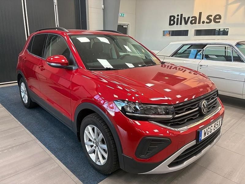 Röd Begagnad 2024 VW T-Cross Life SUV | 199 000 kr (Marknadspris) - Bild 1/4