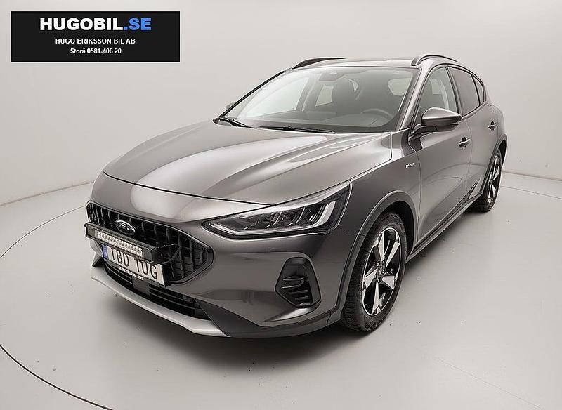 Grå Begagnad 2022 Ford Focus Business Edition Kombi | 199 500 kr (Bra pris) - Bild 1/4