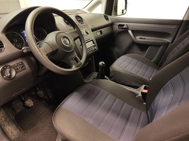 Begagnad VW Caddy 75 HK (55 kW) 2014 Vit Minibuss