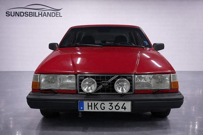 Begagnad Volvo 940 135 HK (99 kW) 1996 Röd Sedan